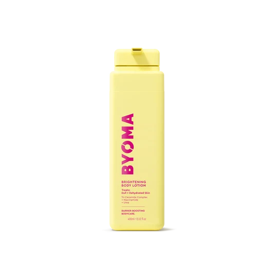 BYOMA BRIGHTENING BODY LOTION sur fond blanc.